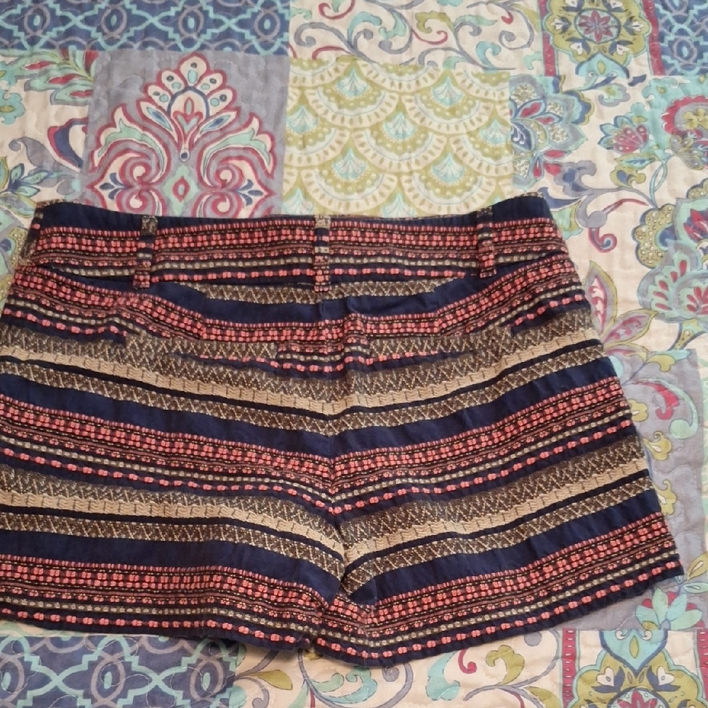 LOFT Pink and Blue Geometric Bermudas. Excellent Condition  Size 4 - Picture 7 of 8